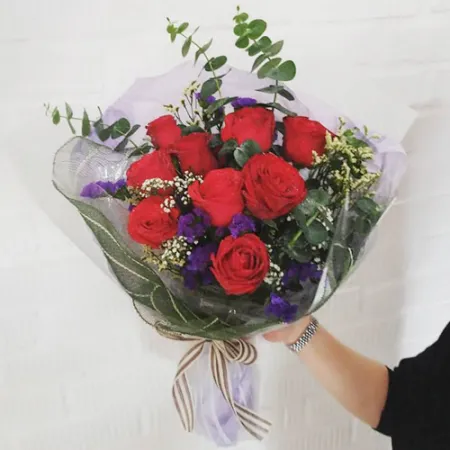 send 9 stems red color roses in bouquet to manila